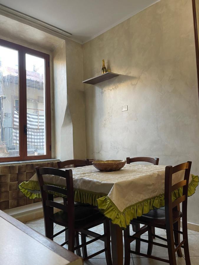 Casa Di Nonna Bertina Apartment Napoli Bagian luar foto