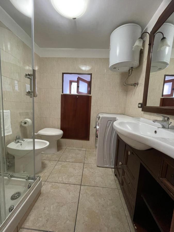 Casa Di Nonna Bertina Apartment Napoli Bagian luar foto